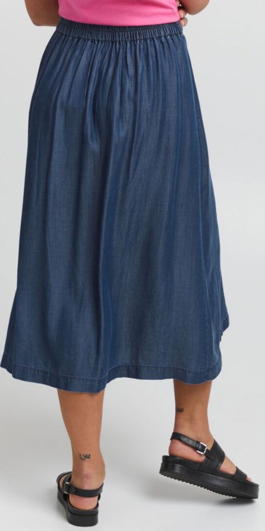 Women The Secret Closet Skirts | Ichi Lambrey Skirt In Dark Blue