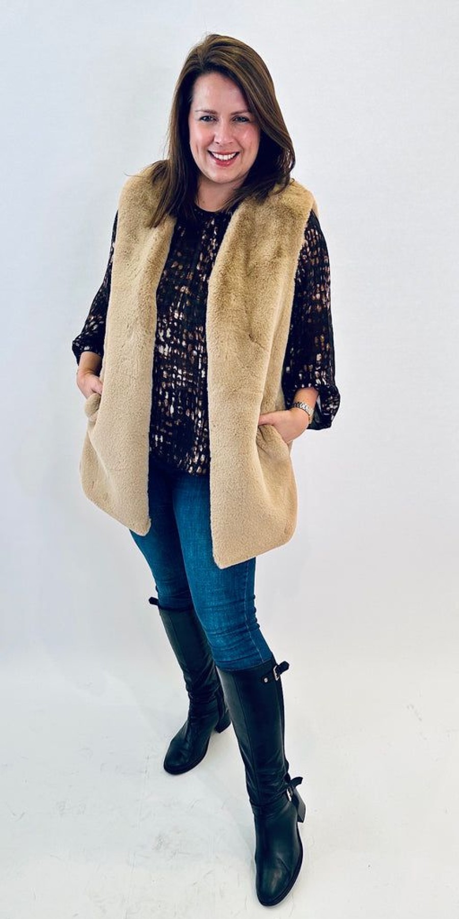 Women The Secret Closet | Pulz Zaya Faux Fur Gilet In Travertine