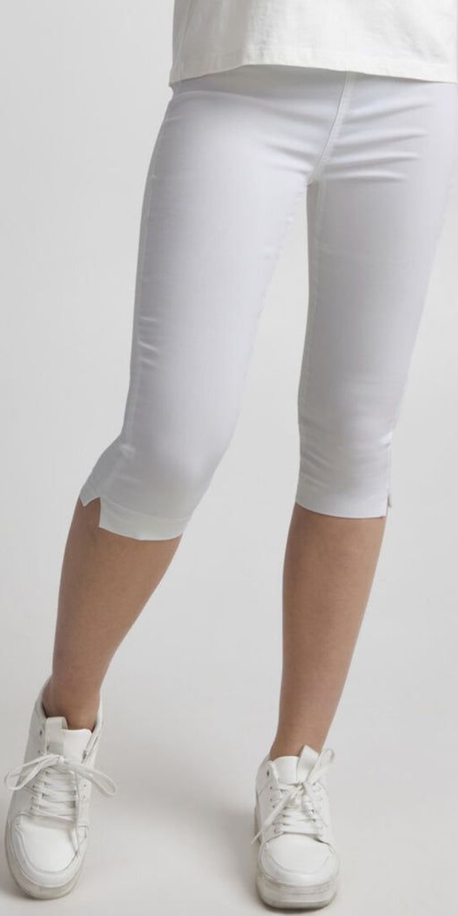 Women The Secret Closet Trousers | B. Young Keira Capri Trouser In White