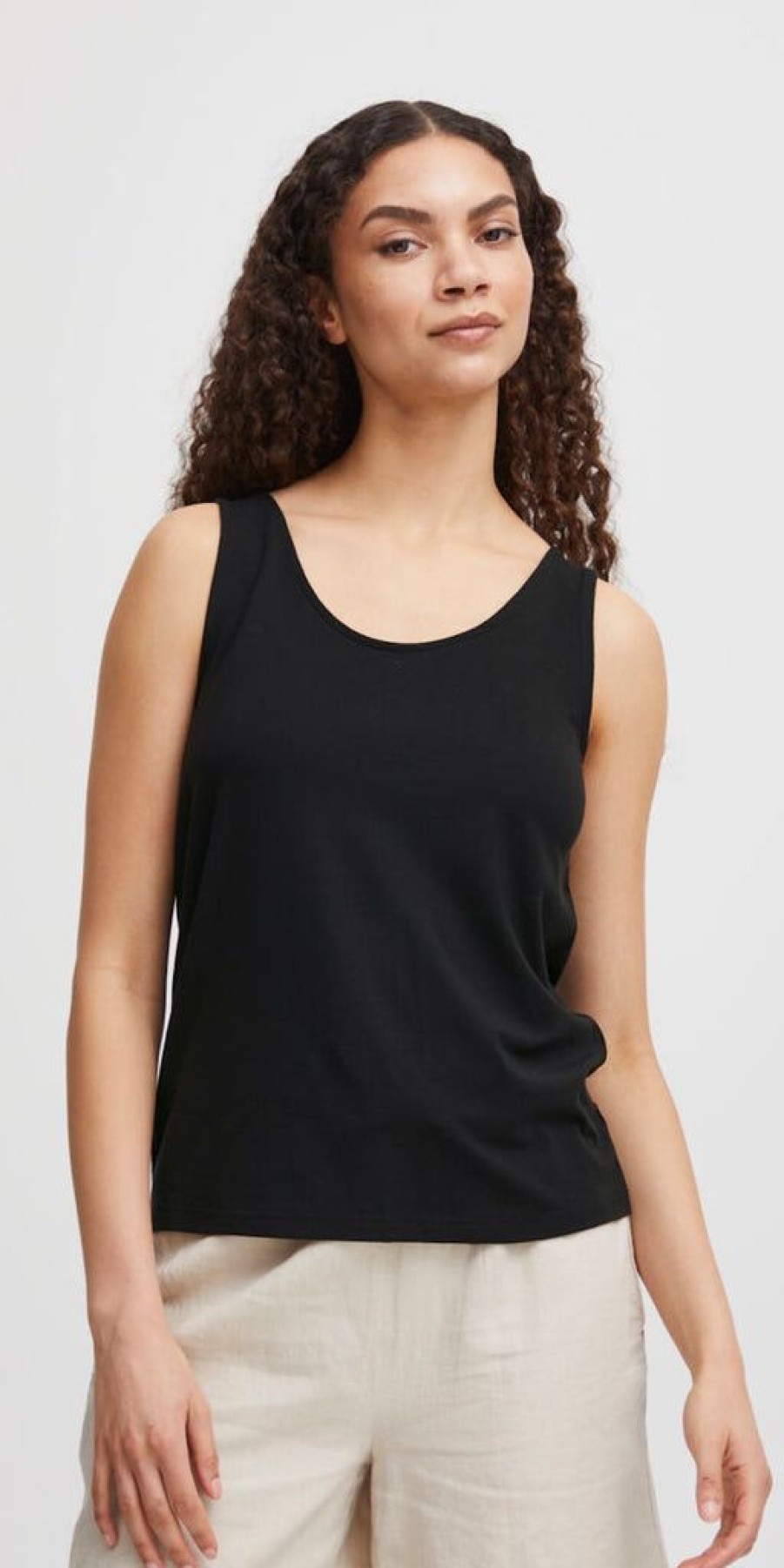 Women The Secret Closet | B Young Rexima Tank Top In Black