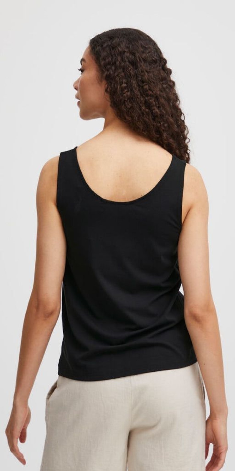 Women The Secret Closet | B Young Rexima Tank Top In Black