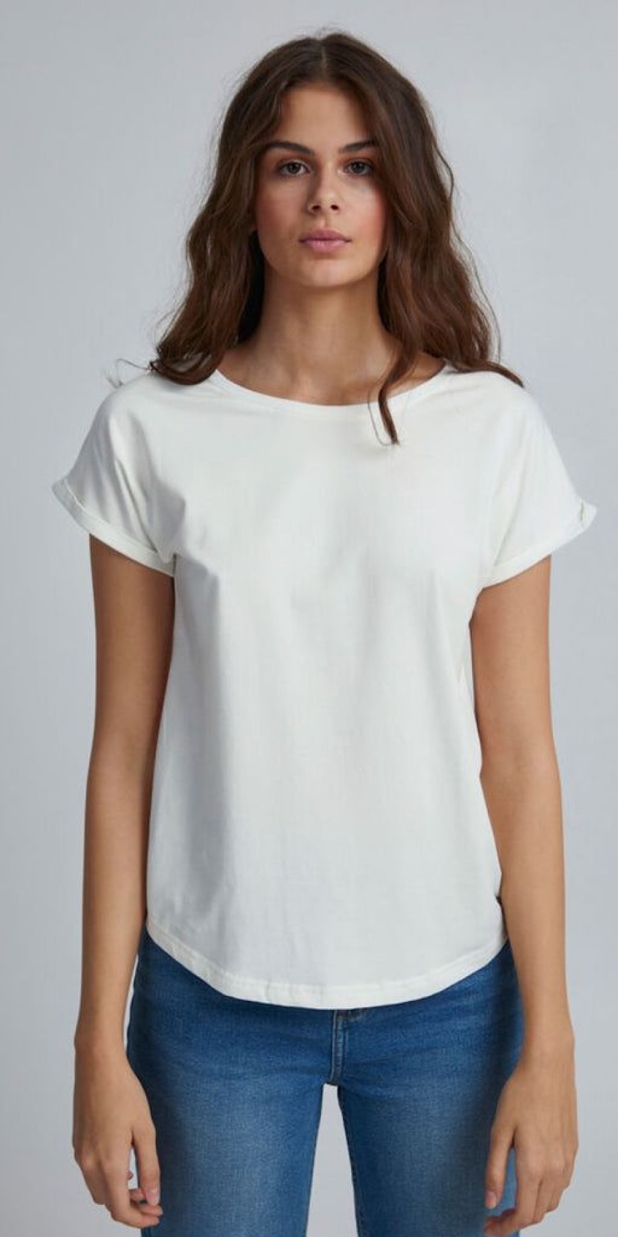 Women The Secret Closet | B Young Pamila T Shirt In White