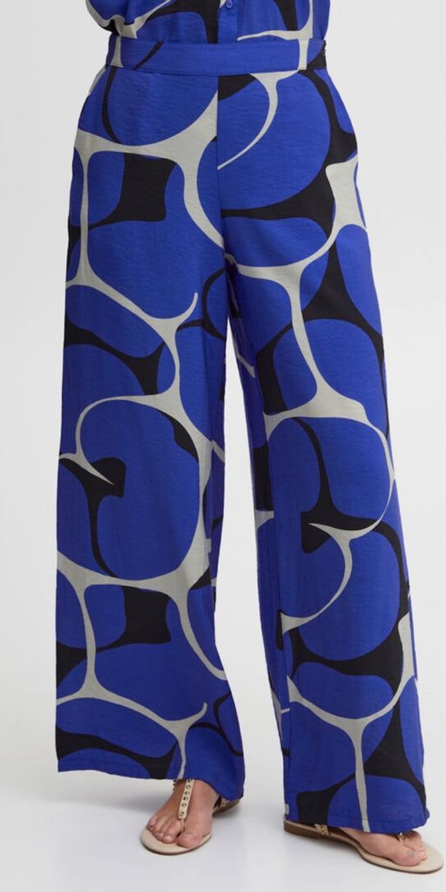 Women The Secret Closet Trousers | Pulz Scarlet Pants In Blue Printed