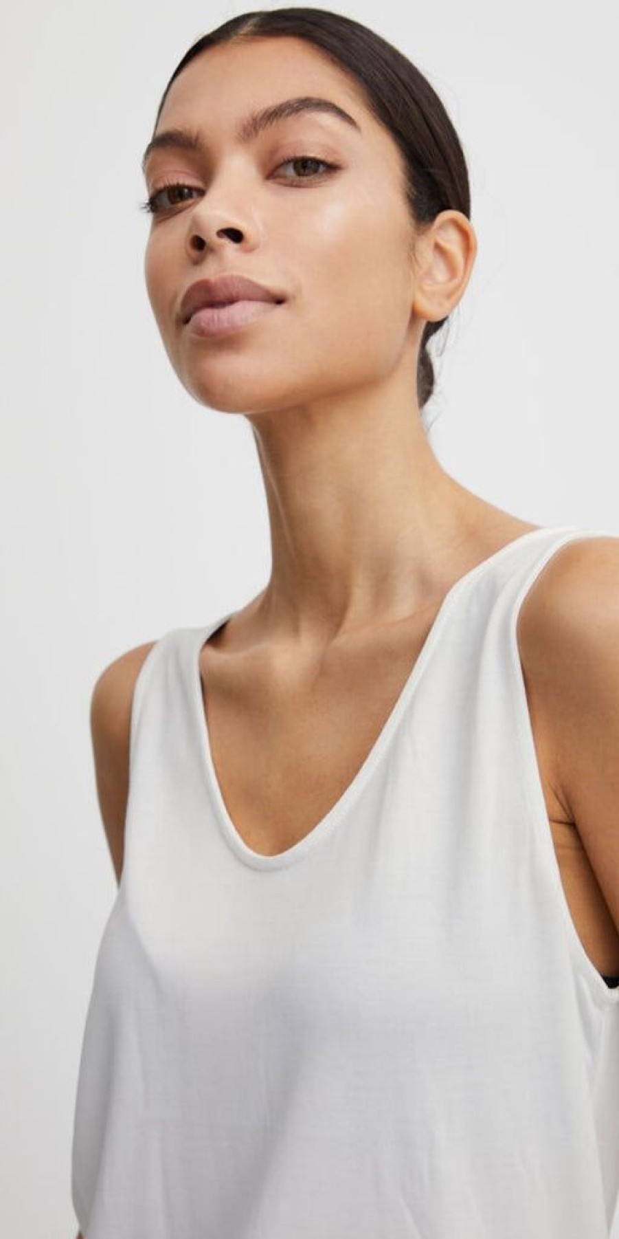 Women The Secret Closet Tops | B Young Sela Top In Off White