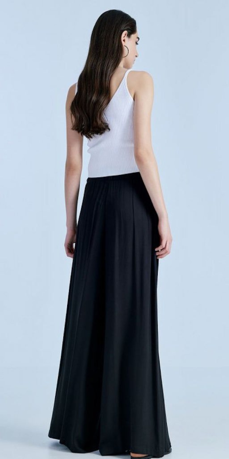 Women The Secret Closet Trousers | Access Floaty Pleat Pants In Black