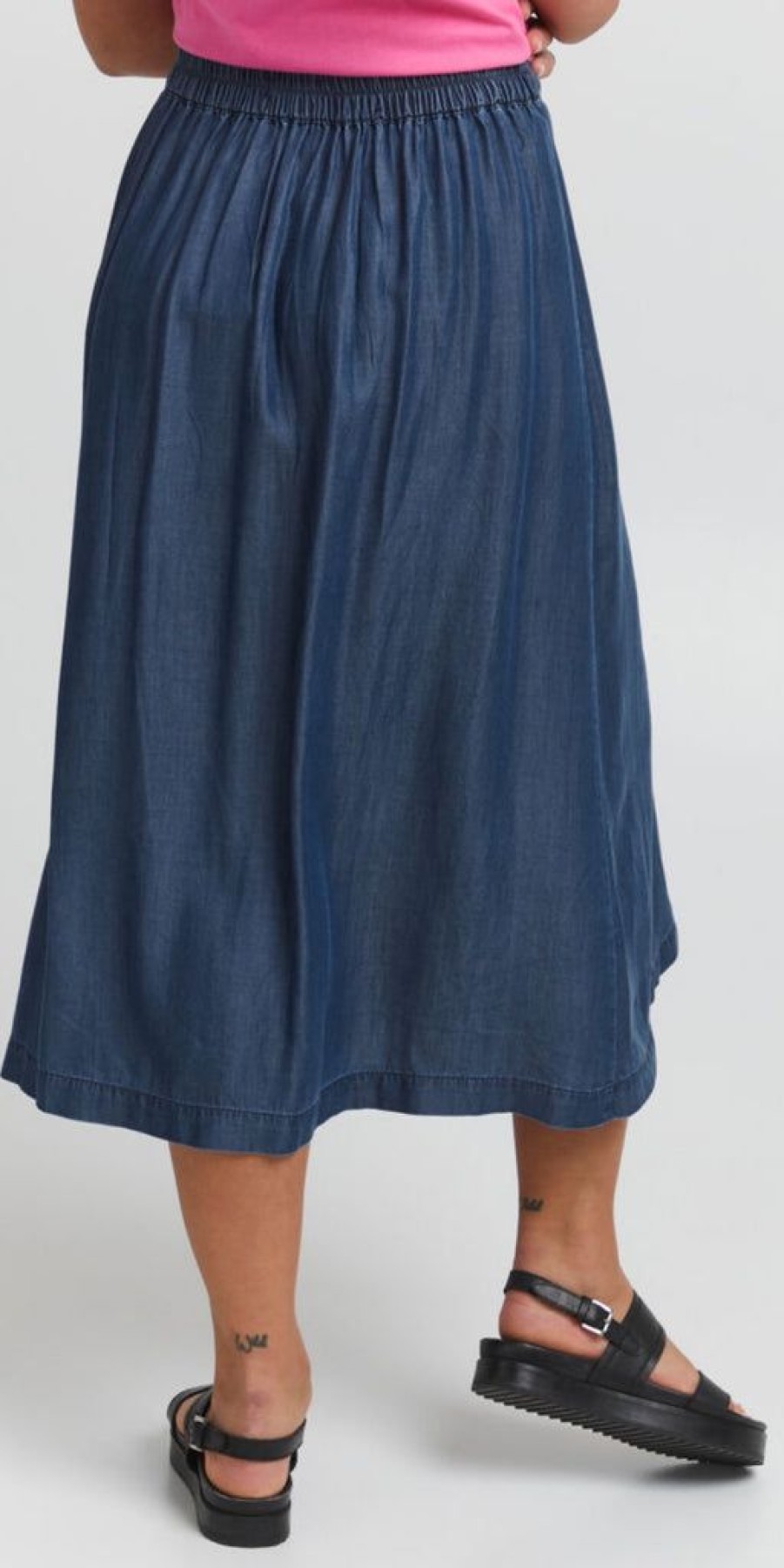 Women The Secret Closet Denim | Ichi Lambrey Skirt In Dark Blue