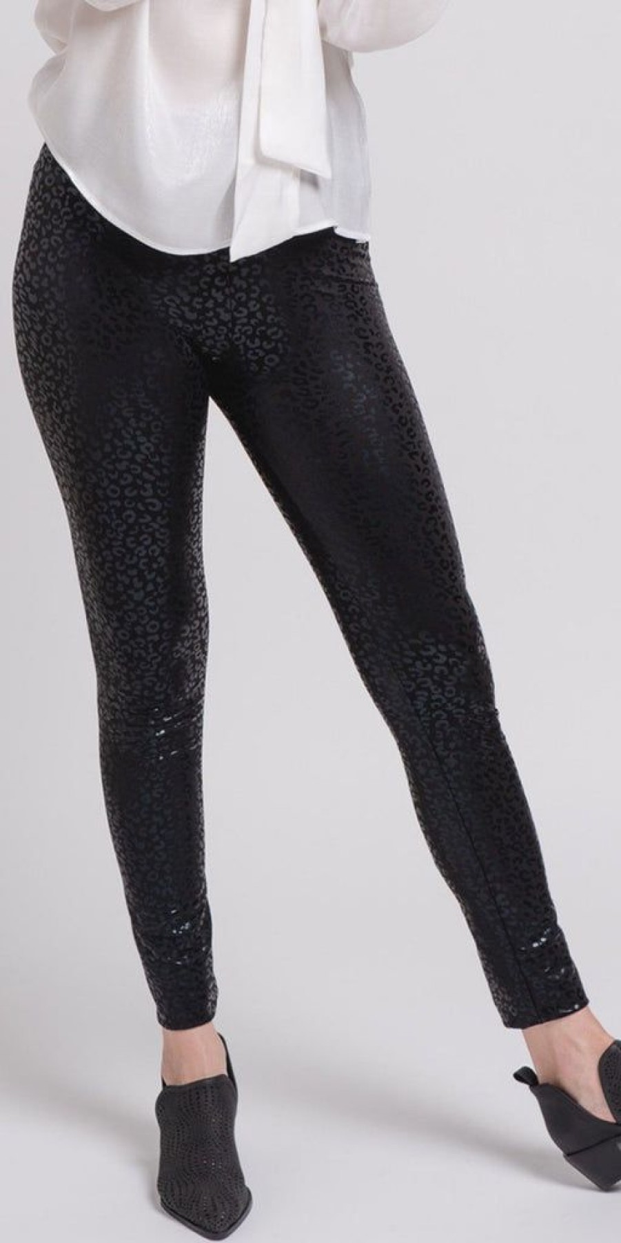 Women The Secret Closet Trousers | Smf Glossy Leopard Leggings